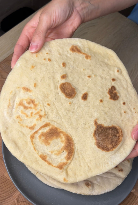 Puha, friss pita otthon – egyszerűbb, mint gondolnád! 🫓