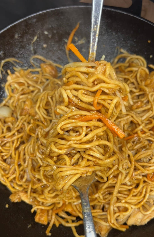 Csirkés Lo Mein 🍜