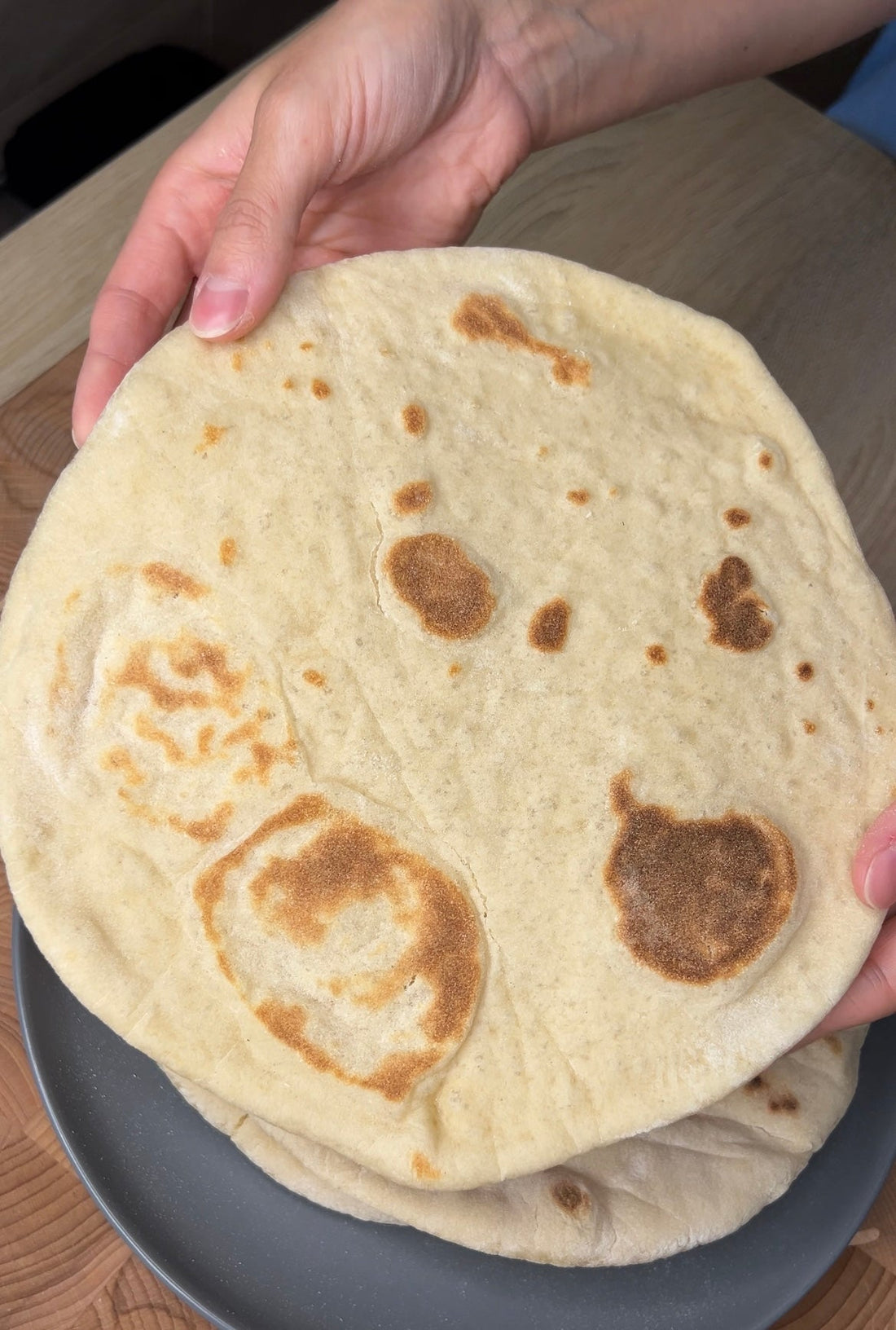 Puha, friss pita otthon – egyszerűbb, mint gondolnád! 🫓