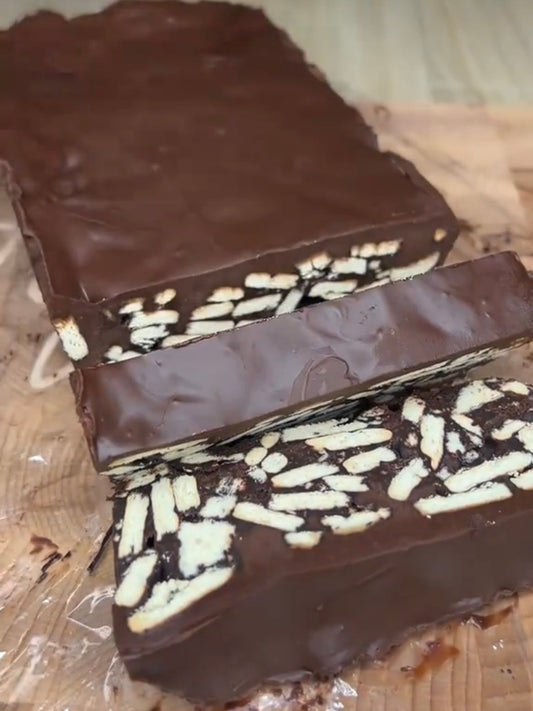 Duplacsokis kekszszalámi 🍫