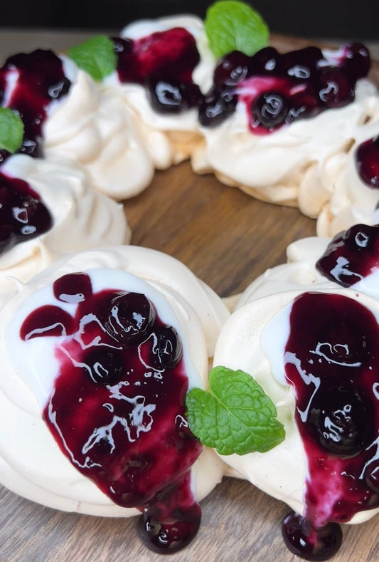 Pavlova torta🫐🌱