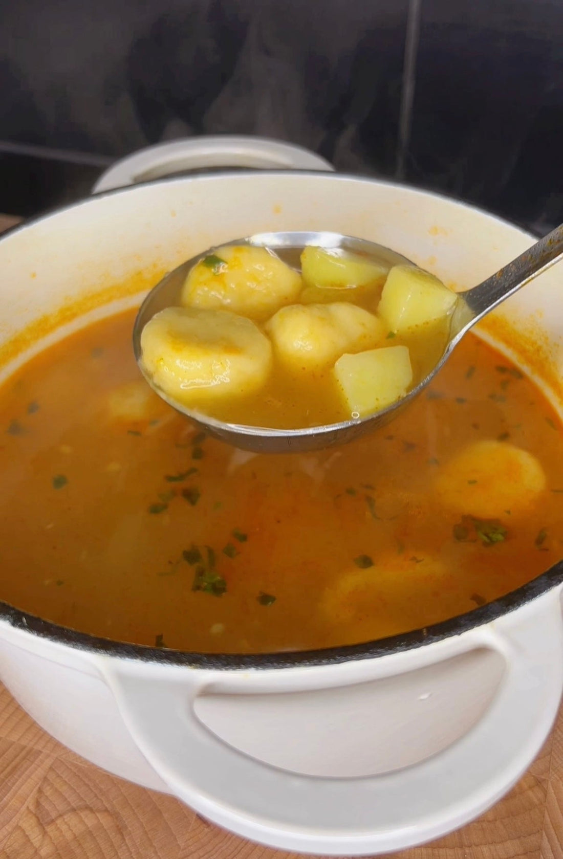 Szegényleves - egyszerű krumplileves gombócokkal