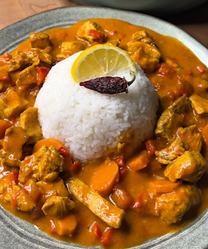 🍛 Krémes, fűszeres csirkecurry zöldségekkel