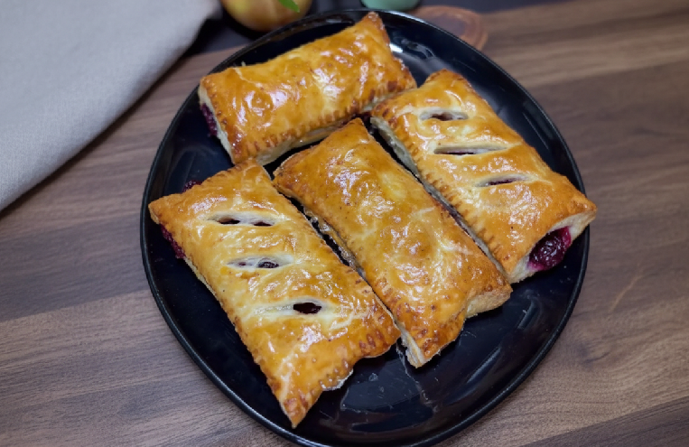 Meggyes - mákos "pite" 🍒